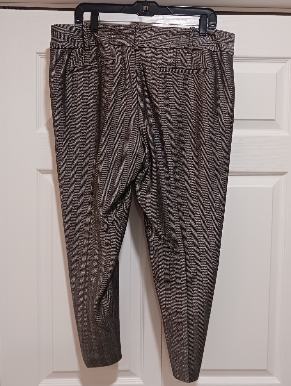 LOFT Gray Pleated Tapered Dress Trousers - Picture 2 of 3